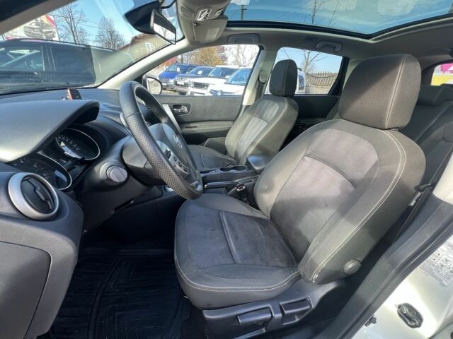 Белый Ниссан Кашкай, объемом двигателя 1.5 л и пробегом 203 тыс. км за 10699 $, фото 7 на Automoto.ua