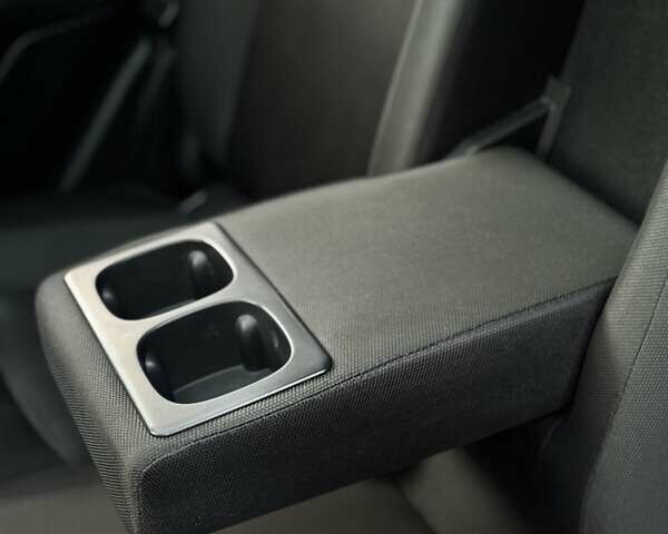 Белый Ниссан Кашкай, объемом двигателя 1.6 л и пробегом 174 тыс. км за 12999 $, фото 93 на Automoto.ua