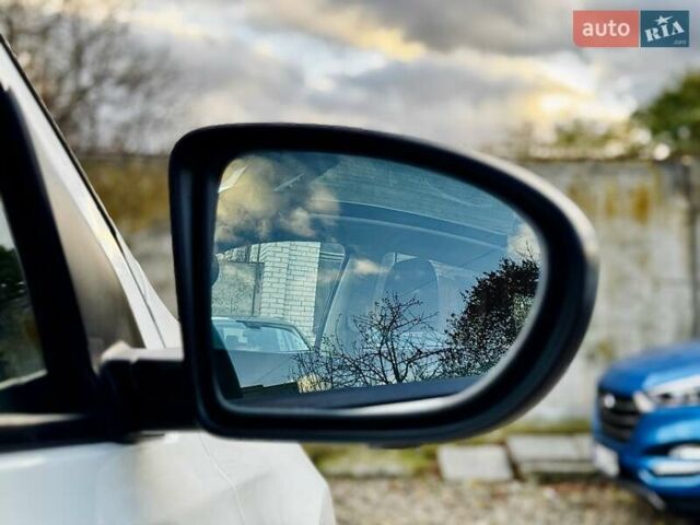 Белый Ниссан Кашкай, объемом двигателя 1.6 л и пробегом 174 тыс. км за 12999 $, фото 16 на Automoto.ua