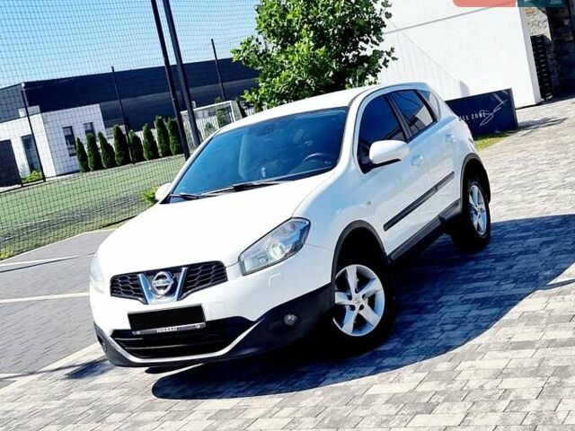 Белый Ниссан Кашкай, объемом двигателя 2 л и пробегом 162 тыс. км за 11899 $, фото 68 на Automoto.ua