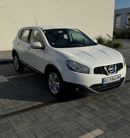 Білий Ніссан Кашкай, об'ємом двигуна 2 л та пробігом 291 тис. км за 12500 $, фото 9 на Automoto.ua