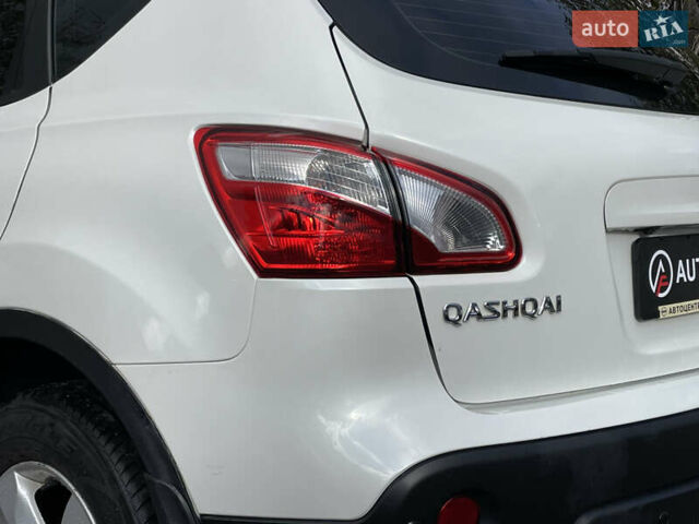 Білий Ніссан Кашкай, об'ємом двигуна 1.6 л та пробігом 156 тис. км за 9990 $, фото 8 на Automoto.ua