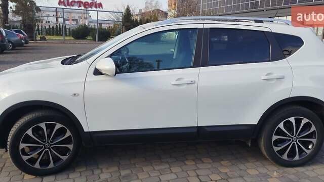 Білий Ніссан Кашкай, об'ємом двигуна 1.5 л та пробігом 169 тис. км за 12800 $, фото 3 на Automoto.ua