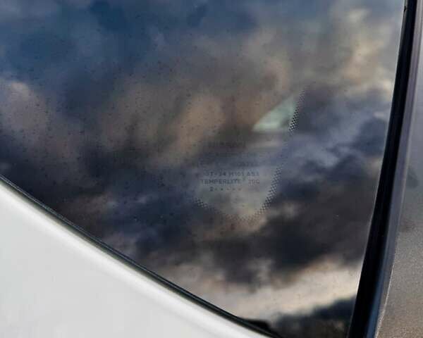 Белый Ниссан Кашкай, объемом двигателя 1.6 л и пробегом 174 тыс. км за 12999 $, фото 36 на Automoto.ua