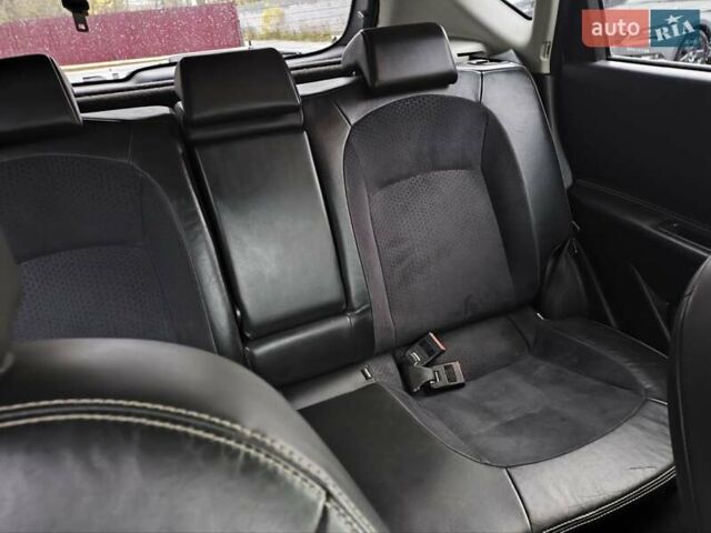 Білий Ніссан Кашкай, об'ємом двигуна 1.6 л та пробігом 210 тис. км за 11700 $, фото 38 на Automoto.ua