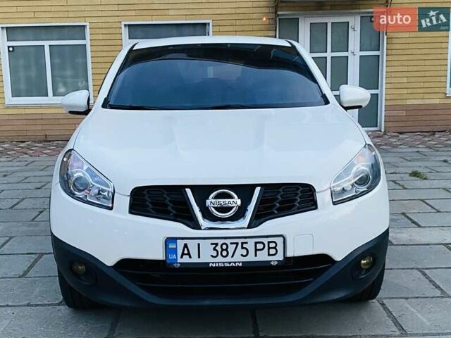 Белый Ниссан Кашкай, объемом двигателя 2 л и пробегом 162 тыс. км за 9600 $, фото 1 на Automoto.ua