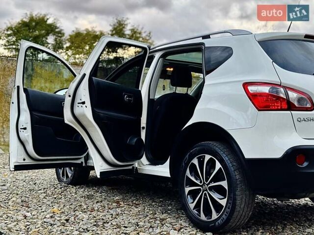 Белый Ниссан Кашкай, объемом двигателя 1.6 л и пробегом 174 тыс. км за 12999 $, фото 86 на Automoto.ua