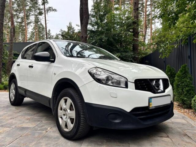 Белый Ниссан Кашкай, объемом двигателя 0 л и пробегом 134 тыс. км за 275 $, фото 3 на Automoto.ua