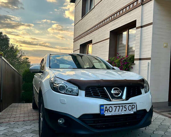 Білий Ніссан Кашкай, об'ємом двигуна 1.6 л та пробігом 159 тис. км за 11500 $, фото 6 на Automoto.ua