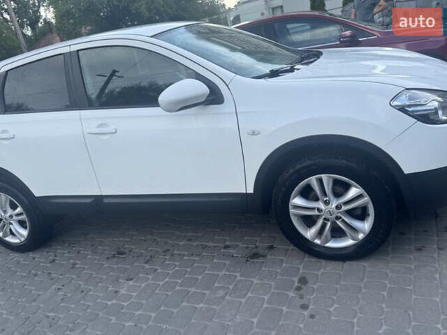 Білий Ніссан Кашкай, об'ємом двигуна 1.5 л та пробігом 208 тис. км за 11600 $, фото 2 на Automoto.ua