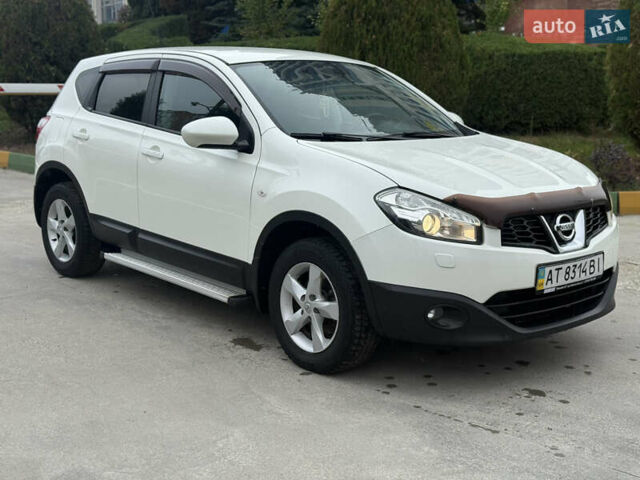 Белый Ниссан Кашкай, объемом двигателя 2 л и пробегом 139 тыс. км за 12800 $, фото 3 на Automoto.ua