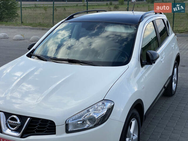 Белый Ниссан Кашкай, объемом двигателя 2 л и пробегом 207 тыс. км за 13500 $, фото 18 на Automoto.ua