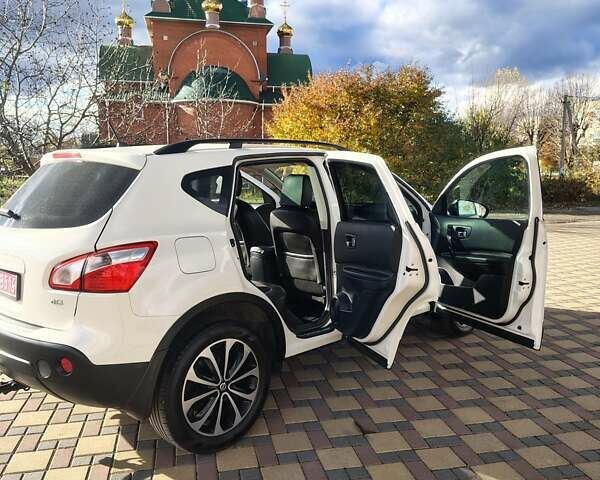 Белый Ниссан Кашкай, объемом двигателя 1.5 л и пробегом 186 тыс. км за 11900 $, фото 23 на Automoto.ua