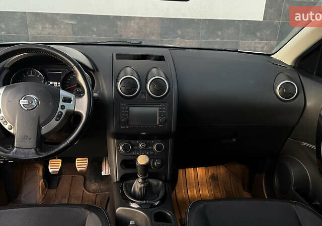 Белый Ниссан Кашкай, объемом двигателя 1.6 л и пробегом 231 тыс. км за 12399 $, фото 14 на Automoto.ua