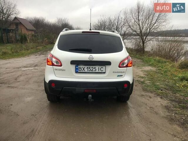 Білий Ніссан Кашкай, об'ємом двигуна 1.6 л та пробігом 265 тис. км за 10200 $, фото 4 на Automoto.ua