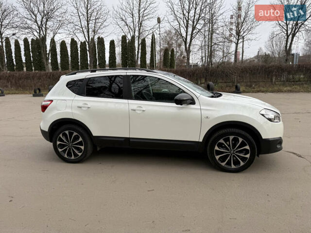 Білий Ніссан Кашкай, об'ємом двигуна 1.5 л та пробігом 177 тис. км за 12299 $, фото 4 на Automoto.ua