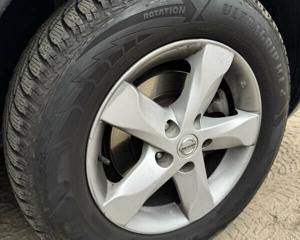 Білий Ніссан Кашкай, об'ємом двигуна 1.6 л та пробігом 175 тис. км за 11000 $, фото 7 на Automoto.ua