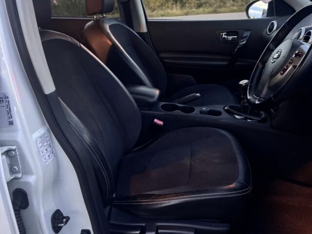 Белый Ниссан Кашкай, объемом двигателя 1.5 л и пробегом 199 тыс. км за 4149 $, фото 16 на Automoto.ua