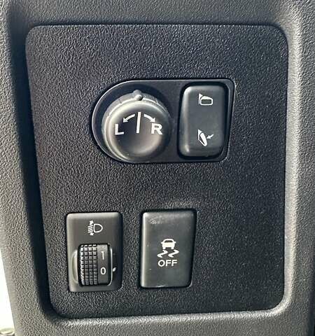 Белый Ниссан Кашкай, объемом двигателя 1.5 л и пробегом 229 тыс. км за 10850 $, фото 42 на Automoto.ua