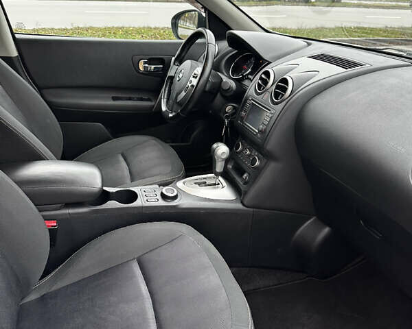 Белый Ниссан Кашкай, объемом двигателя 2 л и пробегом 190 тыс. км за 11999 $, фото 12 на Automoto.ua