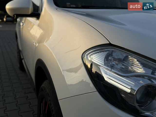 Белый Ниссан Кашкай, объемом двигателя 1.5 л и пробегом 220 тыс. км за 13500 $, фото 31 на Automoto.ua