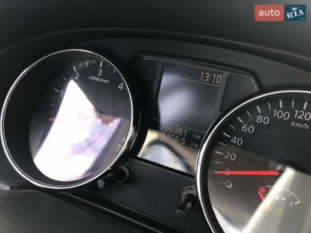 Белый Ниссан Кашкай, объемом двигателя 2 л и пробегом 265 тыс. км за 12500 $, фото 9 на Automoto.ua