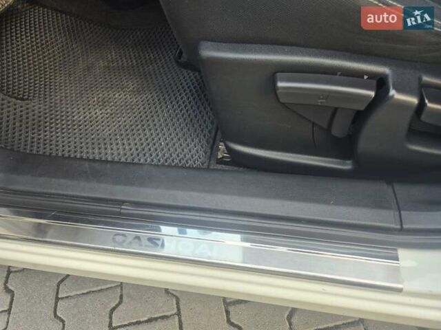 Ниссан Кашкай 2013 в Тернополе на Automoto.ua Белый Ниссан Кашкай, объемом двигателя 2 л и пробегом 135 тыс. км за 10900 $, фото 21 на Automoto.ua