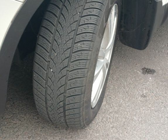 Белый Ниссан Кашкай, объемом двигателя 1.6 л и пробегом 214 тыс. км за 11800 $, фото 2 на Automoto.ua