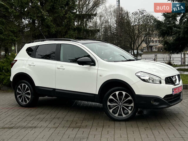 Белый Ниссан Кашкай, объемом двигателя 1.6 л и пробегом 182 тыс. км за 11399 $, фото 3 на Automoto.ua