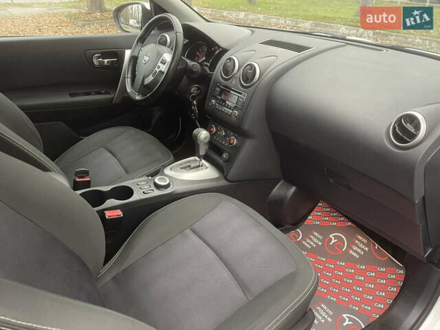 Білий Ніссан Кашкай, об'ємом двигуна 2 л та пробігом 118 тис. км за 11500 $, фото 23 на Automoto.ua