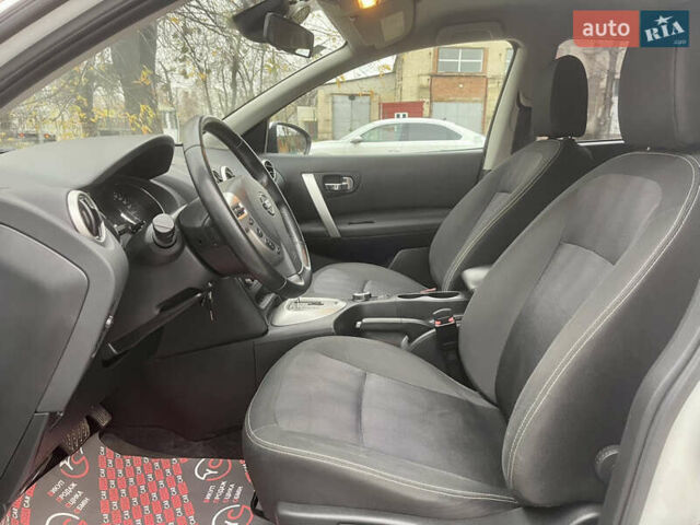 Білий Ніссан Кашкай, об'ємом двигуна 2 л та пробігом 118 тис. км за 11500 $, фото 17 на Automoto.ua