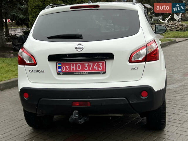 Белый Ниссан Кашкай, объемом двигателя 1.6 л и пробегом 182 тыс. км за 11399 $, фото 14 на Automoto.ua