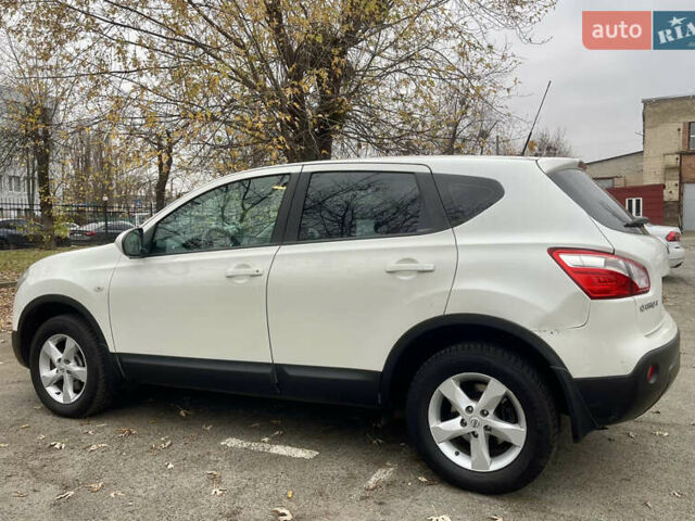 Білий Ніссан Кашкай, об'ємом двигуна 2 л та пробігом 118 тис. км за 11500 $, фото 10 на Automoto.ua