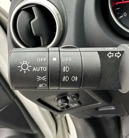 Белый Ниссан Кашкай, объемом двигателя 1.5 л и пробегом 229 тыс. км за 10850 $, фото 40 на Automoto.ua