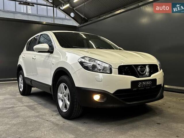 Білий Ніссан Кашкай, об'ємом двигуна 1.6 л та пробігом 141 тис. км за 10000 $, фото 20 на Automoto.ua
