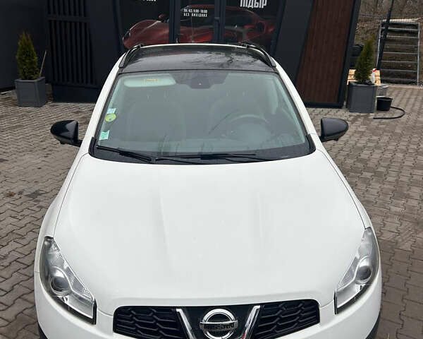 Білий Ніссан Кашкай, об'ємом двигуна 1.5 л та пробігом 219 тис. км за 11799 $, фото 5 на Automoto.ua