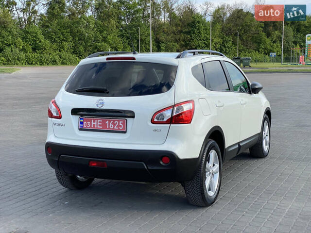 Белый Ниссан Кашкай, объемом двигателя 2 л и пробегом 207 тыс. км за 13500 $, фото 12 на Automoto.ua