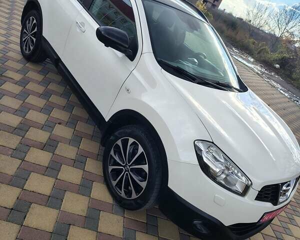 Белый Ниссан Кашкай, объемом двигателя 1.5 л и пробегом 186 тыс. км за 11900 $, фото 8 на Automoto.ua