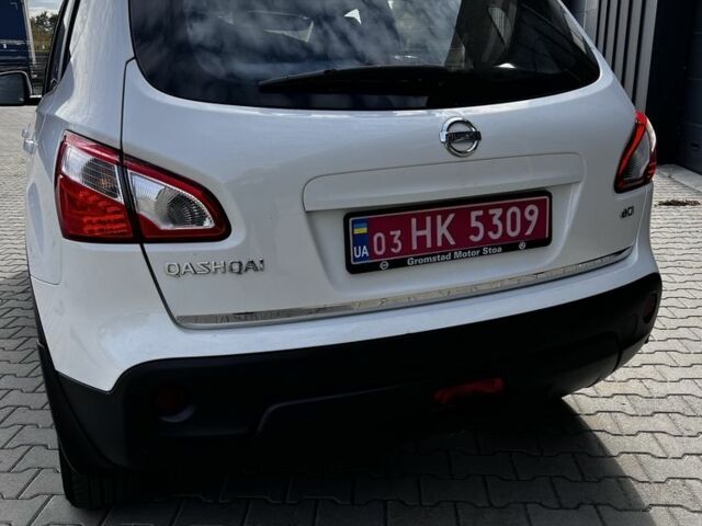 Белый Ниссан Кашкай, объемом двигателя 1.5 л и пробегом 227 тыс. км за 11600 $, фото 9 на Automoto.ua