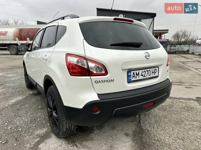 Белый Ниссан Кашкай, объемом двигателя 1.46 л и пробегом 225 тыс. км за 12350 $, фото 26 на Automoto.ua