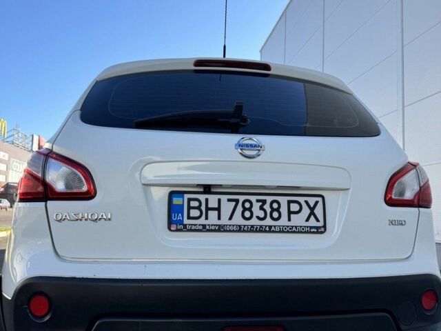 Білий Ніссан Кашкай, об'ємом двигуна 1.6 л та пробігом 135 тис. км за 10000 $, фото 3 на Automoto.ua