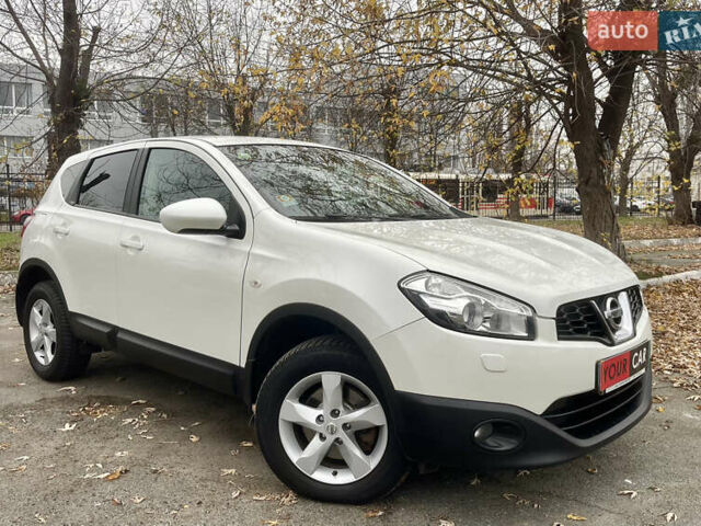 Білий Ніссан Кашкай, об'ємом двигуна 2 л та пробігом 118 тис. км за 11500 $, фото 9 на Automoto.ua