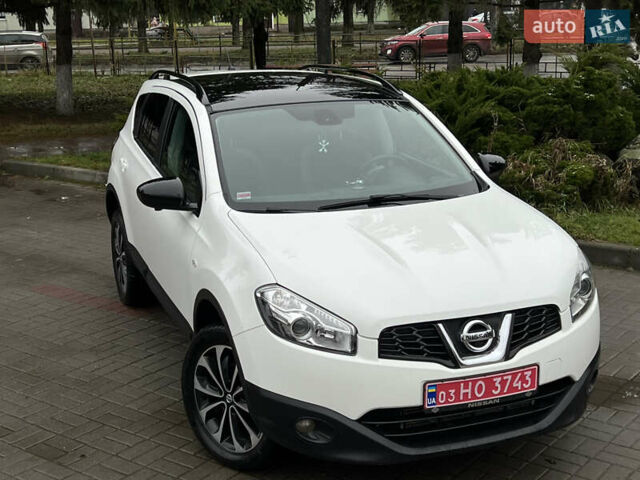 Белый Ниссан Кашкай, объемом двигателя 1.6 л и пробегом 182 тыс. км за 11399 $, фото 2 на Automoto.ua