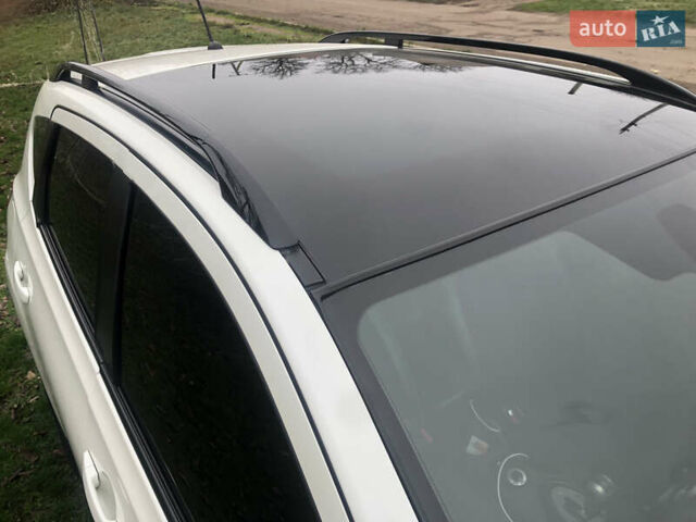 Белый Ниссан Кашкай, объемом двигателя 2 л и пробегом 220 тыс. км за 11000 $, фото 11 на Automoto.ua