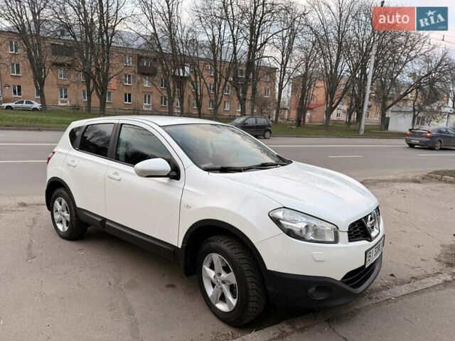 Белый Ниссан Кашкай, объемом двигателя 2 л и пробегом 118 тыс. км за 13500 $, фото 1 на Automoto.ua