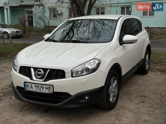 Білий Ніссан Кашкай, об'ємом двигуна 1.6 л та пробігом 175 тис. км за 11000 $, фото 1 на Automoto.ua