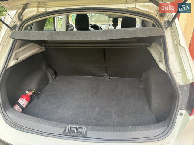 Білий Ніссан Кашкай, об'ємом двигуна 1.5 л та пробігом 208 тис. км за 11600 $, фото 23 на Automoto.ua