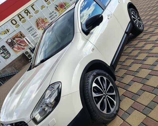 Белый Ниссан Кашкай, объемом двигателя 1.5 л и пробегом 186 тыс. км за 11900 $, фото 11 на Automoto.ua