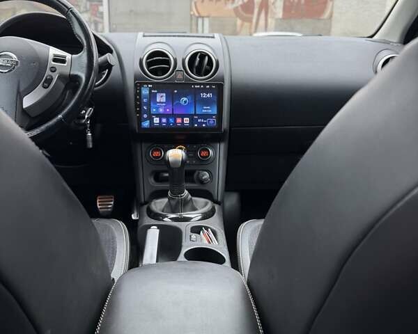 Білий Ніссан Кашкай, об'ємом двигуна 1.6 л та пробігом 233 тис. км за 11700 $, фото 9 на Automoto.ua