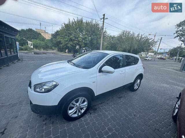 Білий Ніссан Кашкай, об'ємом двигуна 1.5 л та пробігом 208 тис. км за 11600 $, фото 10 на Automoto.ua